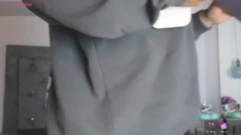 Snapshot of meghan_taylor__ chatting on 12/16/25, 08:03 Meghan online show from 12/16/25, 08:03