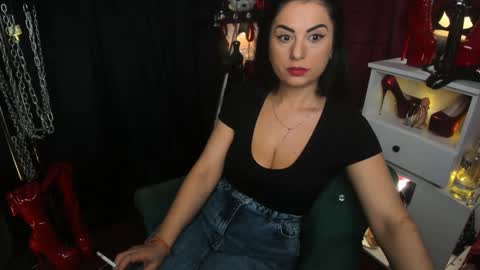 Snapshot of meghanmiss chatting on 12/11/24, 08:36 Miss Meghan or MM    online show from 12/11/24, 08:36