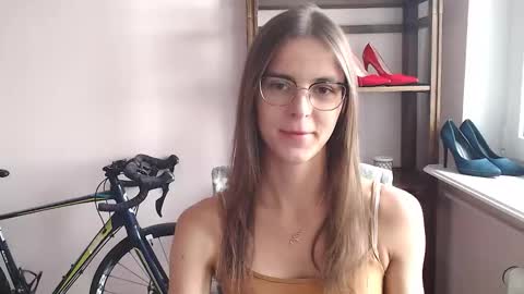 Snapshot of megi_erotic chatting on 03/30/26, 01:45 Megi online show from 03/30/26, 01:45