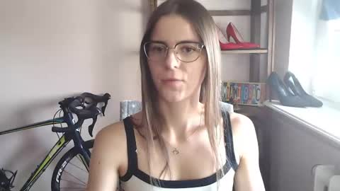 Megi online show from 06/25/26, 01:37
