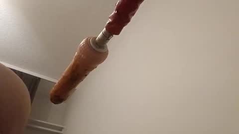 Snapshot of meheriuk68 chatting on 11/20/25, 01:17 meheriuk68 online show from 11/20/25, 01:17