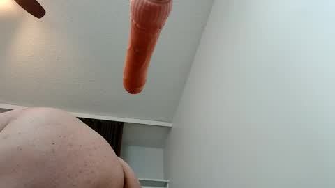 Snapshot of meheriuk68 chatting on 11/29/25, 05:16 meheriuk68 online show from 11/29/25, 05:16