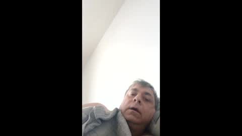 Snapshot of meheriuk68 chatting on 12/13/25, 07:53 meheriuk68 online show from 12/13/25, 07:53