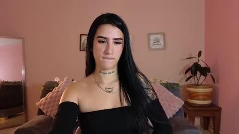 Snapshot of mei_naughtycat chatting on 10/12/25, 11:53 Mei online show from 10/12/25, 11:53