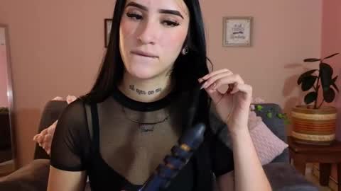 Snapshot of mei_naughtycat chatting on 10/16/25, 11:22 Mei online show from 10/16/25, 11:22