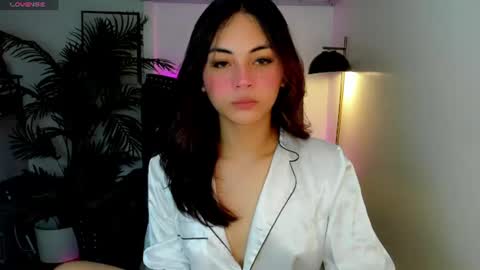 meiluxe online show from 06/16/26, 10:07