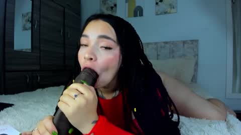 IG soymeily oficial  online show from 11/18/25, 11:15