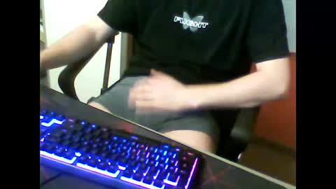 Snapshot of meks5544 chatting on 02/26/25, 04:56 meks5544 online show from 02/26/25, 04:56