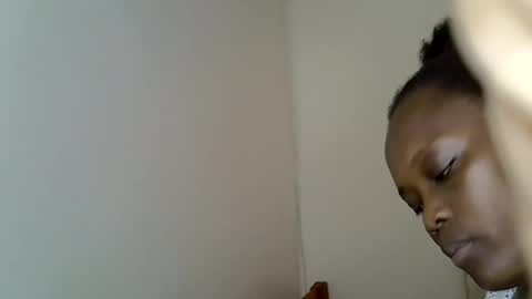 Snapshot of mel_shee chatting on 11/02/25, 12:07 mel online show from 11/02/25, 12:07