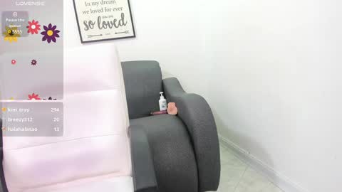 melan_owen online show from 12/06/24, 04:49