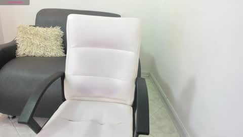 melan_owen online show from 12/17/24, 10:55