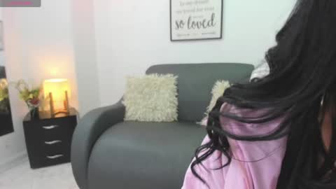 melan_owen online show from 12/28/24, 10:36