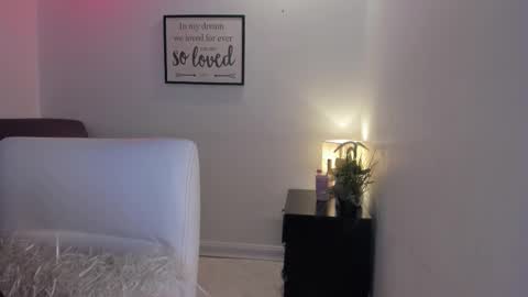 Snapshot of melan_owen chatting on 11/27/25, 10:50 melan_owen online show from 11/27/25, 10:50