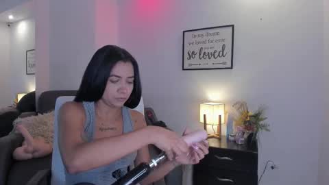 melan_owen online show from 12/23/25, 10:46
