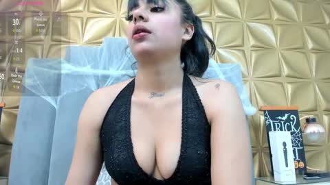 Snapshot of melani_dream chatting on 10/11/25, 02:04 Melani online show from 10/11/25, 02:04