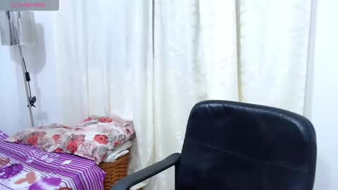 melani online show from 12/25/24, 12:27