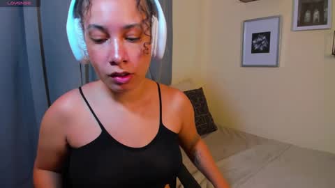 melani online show from 10/02/25, 11:23