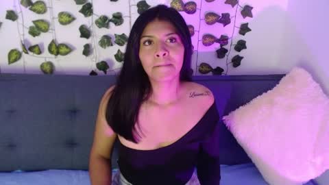 Snapshot of melanie_18_ chatting on 06/01/26, 10:11 melanie online show from 06/01/26, 10:11