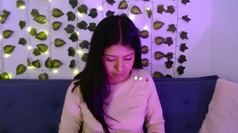 Snapshot of melanie_18_ chatting on 06/03/26, 10:48 melanie online show from 06/03/26, 10:48