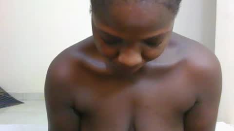 melanie_bae1 online show from 06/25/26, 05:07