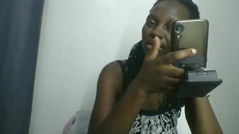 milly online show from 09/30/25, 06:57