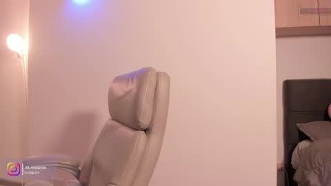 Melanie online show from 10/28/25, 10:01