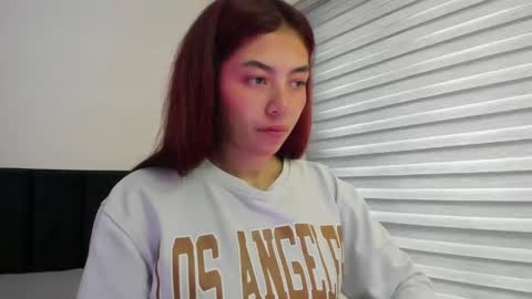 Melanie roux  online show from 06/08/26, 12:27