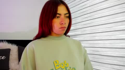 Melanie roux  online show from 06/26/26, 12:42