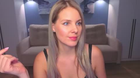 Snapshot of melaniebennett chatting on 01/16/26, 10:08 Melanie Bennett online show from 01/16/26, 10:08