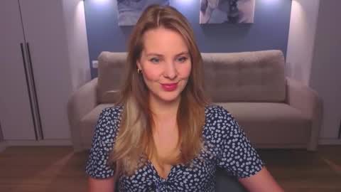 Snapshot of melaniebennett chatting on 03/03/26, 06:19 Melanie Bennett online show from 03/03/26, 06:19