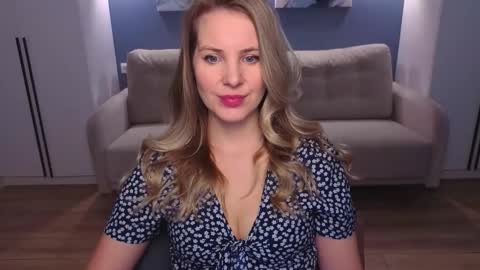 Snapshot of melaniebennett chatting on 03/06/26, 06:54 Melanie Bennett online show from 03/06/26, 06:54