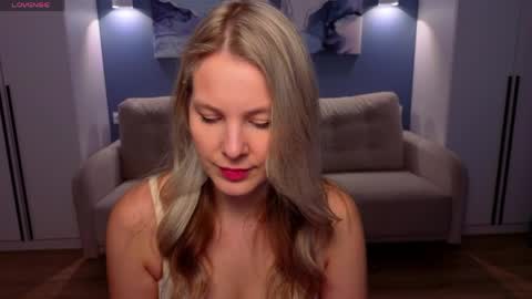 Snapshot of melaniebennett chatting on 04/08/26, 06:46 Melanie Bennett online show from 04/08/26, 06:46