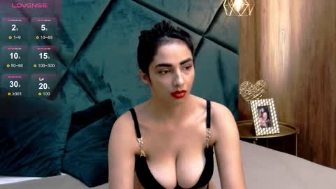 melanieboydd online show from 12/31/24, 07:53