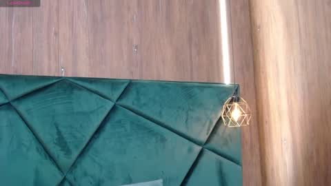 melanieboydd online show from 02/25/25, 01:06