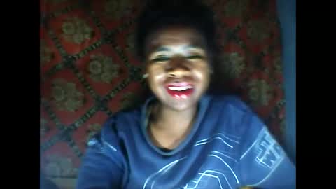 melanih online show from 10/15/25, 10:32