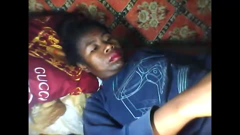 melanih online show from 10/30/25, 08:09