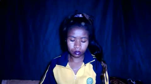 Snapshot of melanih chatting on 05/25/26, 04:18 melanih online show from 05/25/26, 04:18