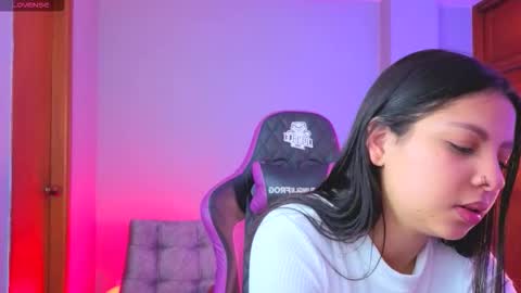 Snapshot of melanimorgan1 chatting on 03/23/26, 03:43 melanimorgan1 online show from 03/23/26, 03:43