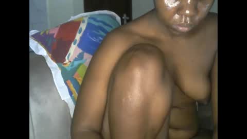 Snapshot of melanin3 chatting on 01/22/25, 10:18 Melanin3 online show from 01/22/25, 10:18