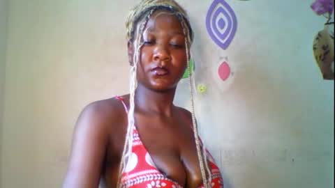 Snapshot of melanin_coco chatting on 10/30/25, 09:55 Bene online show from 10/30/25, 09:55