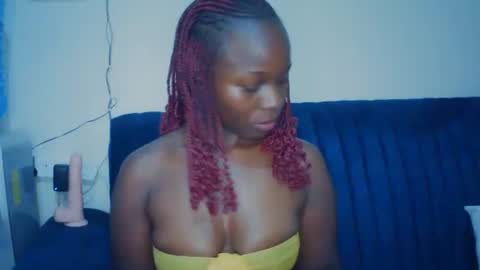 Snapshot of melanin_sassy96 chatting on 10/24/25, 07:10 bad lil shawry online show from 10/24/25, 07:10