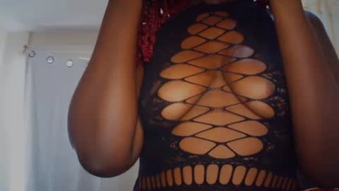 Snapshot of melanin_sassy96 chatting on 11/01/25, 08:27 bad lil shawry online show from 11/01/25, 08:27