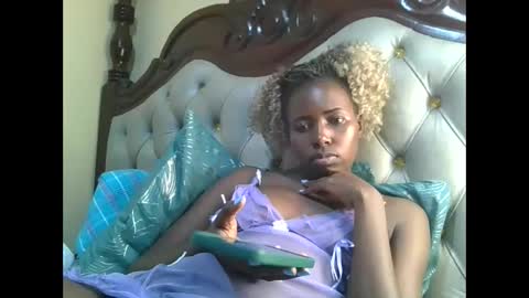 melaninblue online show from 06/08/26, 04:07