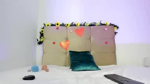 Meli online show from 02/18/25, 03:32