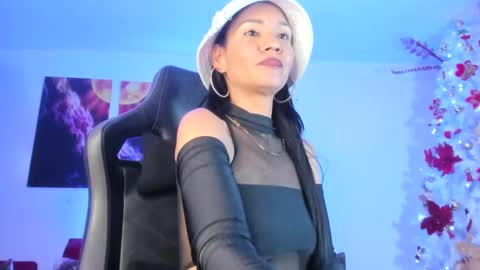 melannia_hills online show from 12/21/24, 09:01