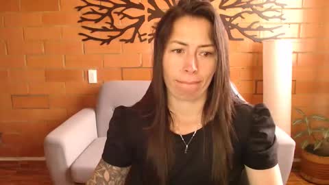 Snapshot of melanny_69 chatting on 09/20/25, 12:17 Melanny online show from 09/20/25, 12:17