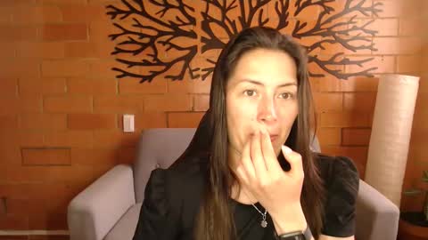 Snapshot of melanny_69 chatting on 10/08/25, 12:14 Melanny online show from 10/08/25, 12:14