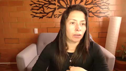 Snapshot of melanny_69 chatting on 10/10/25, 12:04 Melanny online show from 10/10/25, 12:04