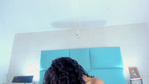 Melanny garcia online show from 12/31/24, 04:35
