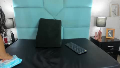 Melanny garcia online show from 02/28/25, 12:21